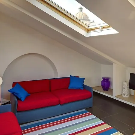 Incantevole Mansarda Al Centro Storico Appartement Napels
