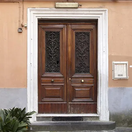 Incantevole Mansarda Al Centro Storico * Napels